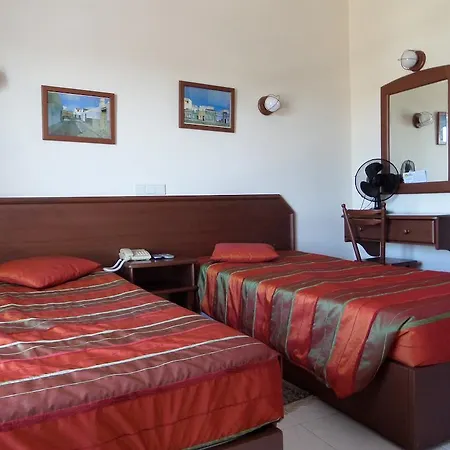 Hotel Armona 2*