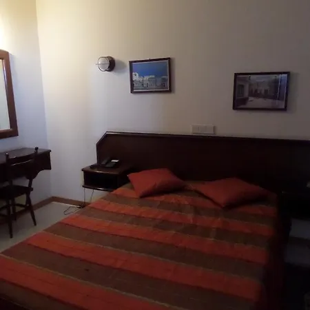 Armona 2* Olhão