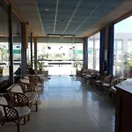 Armona Hotel 2*